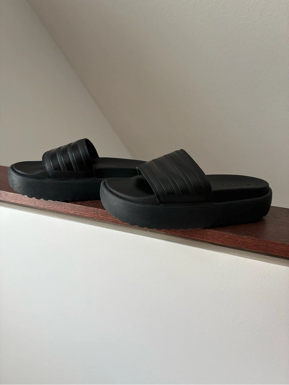 adidas adilette platform